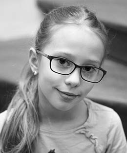 Maruška, 8 let